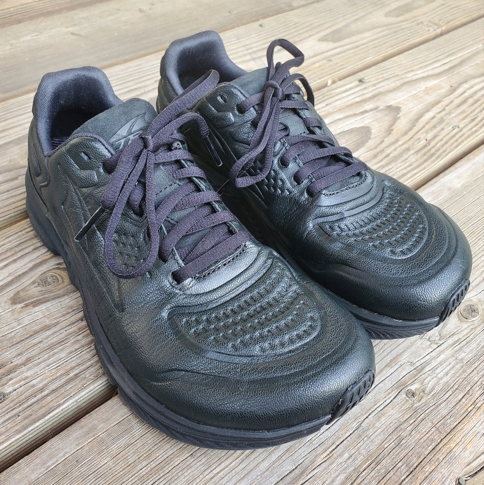 Altra Torin 5 Black Leather Women's Size 7